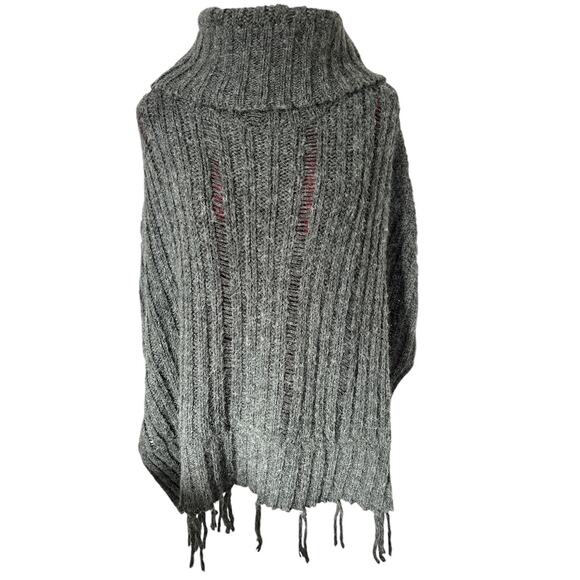 Easy Jet Women’s One Size Mohair Blend Gray Knitted‎ Tasseled Poncho - Picture 1 of 5
